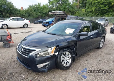 2015 Nissan Altima 2.5 S z USA, uszkodzony, nr VIN 1N4AL3AP8FC164733